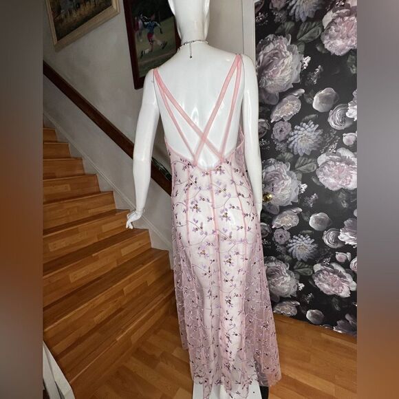 New Free People x Intimately Banu Embroidered Slip - Picture 7 of 8